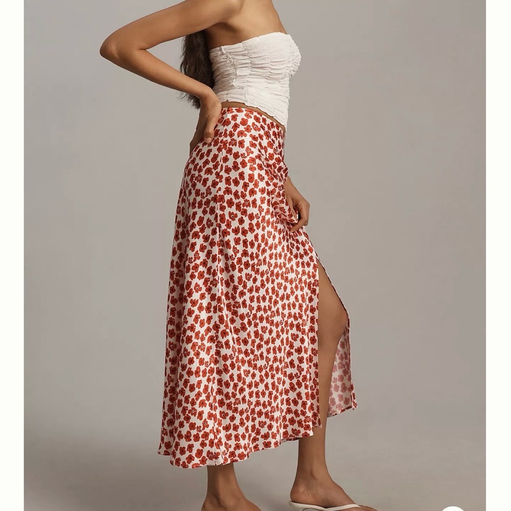 Anthropologie Floral Side-Slit Midi Skirt in Red and White - Picture 3 of 7